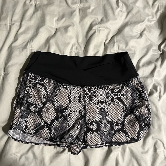 Grey and black Lululemon shorts - Picture 3 of 3